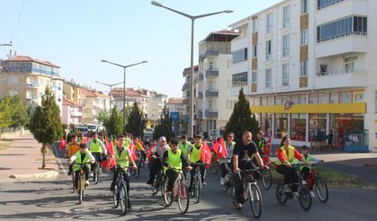 Gülşehir'de 100 bisikletle coşkulu 100. yıl kutlaması