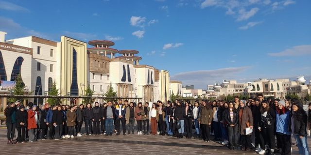 Gülşehir Şehit Hamide Sibel Çetinkaya Anadolu Lisesi öğrencilerinden NEVÜ’ye ziyaret