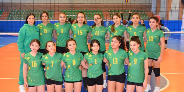 Altınyıldızlı yıldız kızlar grup maçlarına galibiyetle başladı