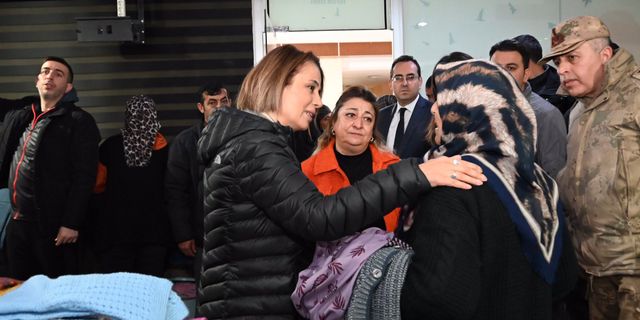 Vali Becel, Nevşehir'e gelen depremzedeleri ziyaret etti