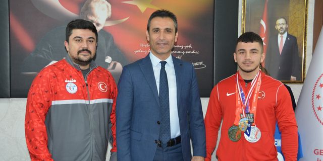 Türkiye Şampiyonu Karaca Özdemir’i ziyaret etti