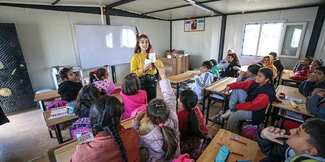Okulların açılmadığı Defne’de ders zili Nevşehir İlkokulunda çalıyor