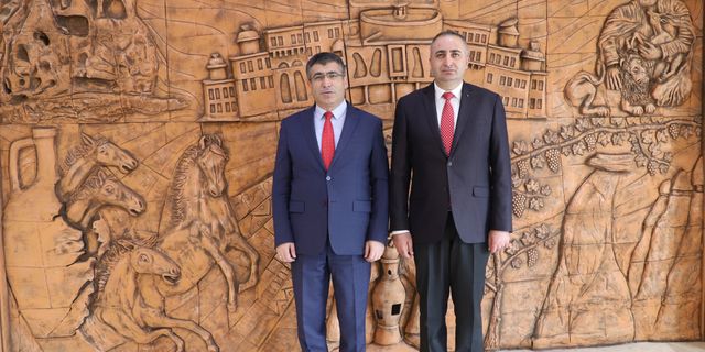 NEVÜ Öğretim Üyesi Kalemli’den Rektör Aktekin’e veda ziyareti