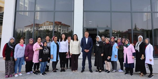 Başkan Savran Nevşehir’de misafir edilen depremzedeleri ziyaret etti