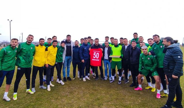 Nevşehirli esnaftan Nevşehir Belediyespor oyuncularına prim sözü