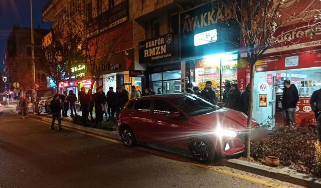 Nevşehir çarşısında korkutan kaza(video)