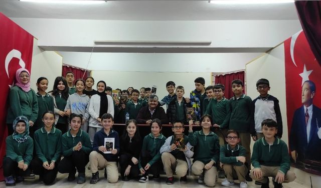 Osman Aytekin Gazi Ortaokulu’nda öğrencilerle buluştu