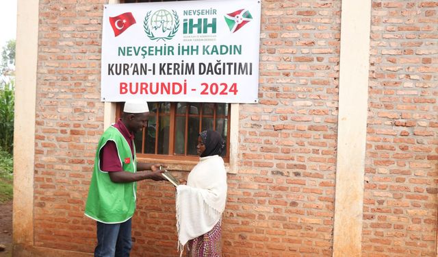 Afrika’nın en fakir ülkesi Burundi Kur’an-ı Kerim’e kavuştu
