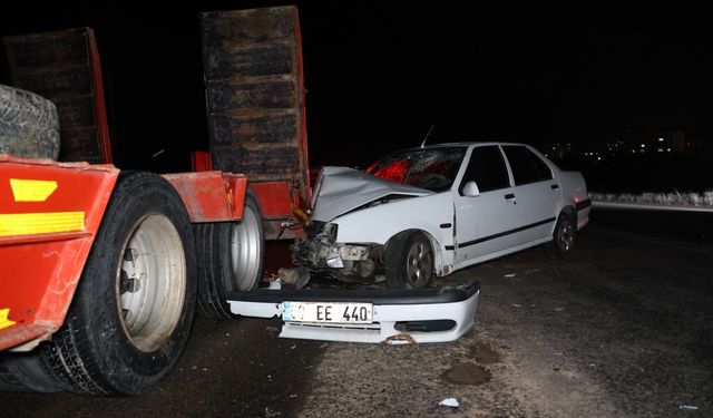 Kazaya neden olan sürücü aracını inşaat alanına bırakıp kaçtı (video)
