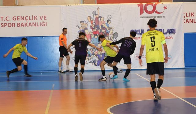 Futsal Gençler A Grup Müsabakaları başladı