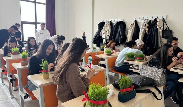 NEVÜ Türk Dili ve Edebiyatı öğrencileri Nevruz Bayramı'nı kutladı