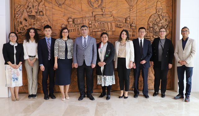 Çin’in Ankara Büyükelçiliği Müsteşarı Meijen’den NEVÜ’ye ziyaret