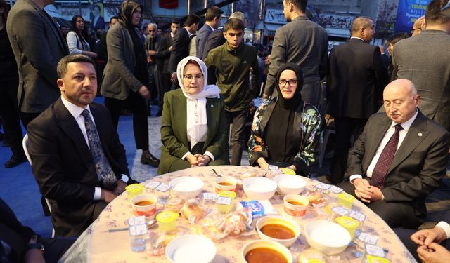 İYİ Parti Genel Başkanı Akşener Nevşehir’de vatandaşlarla iftar yaptı