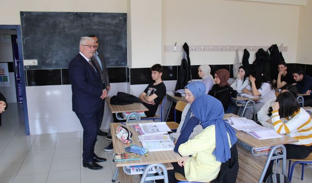 Milli Eğitim Müdürü Yazıcı okul ziyaretlerine devam ediyor