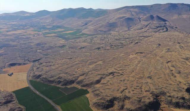 Peri bacaları Erciyes’in eseri değil, Nevşehir’deki 19 volkan tepesinin mirası
