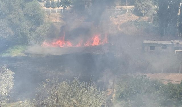 Sulusaray'da yangın paniği: PTT binası altında yangın çıktı