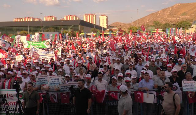 Nevşehirli işçiler, Kayseri’de HAK-İŞ mitingine katıldı