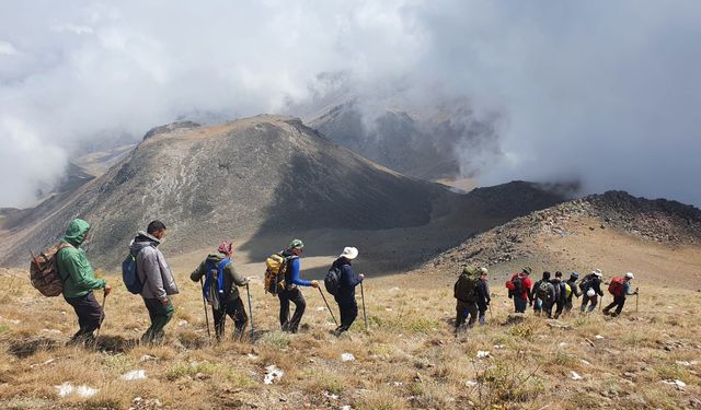 Nevşehir UMKE ekibi Hasandağı’na tırmandı