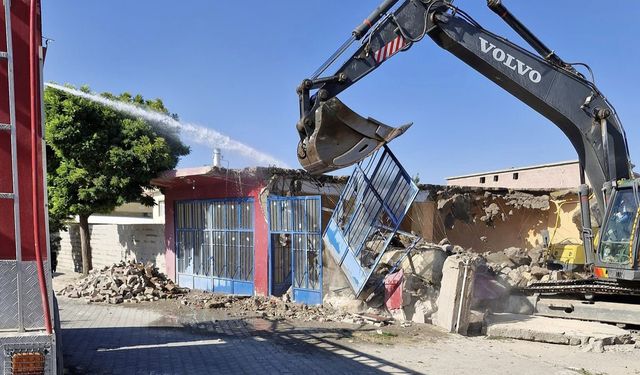 “Metruk binaların tamamını yıkmaya devam edeceğiz”