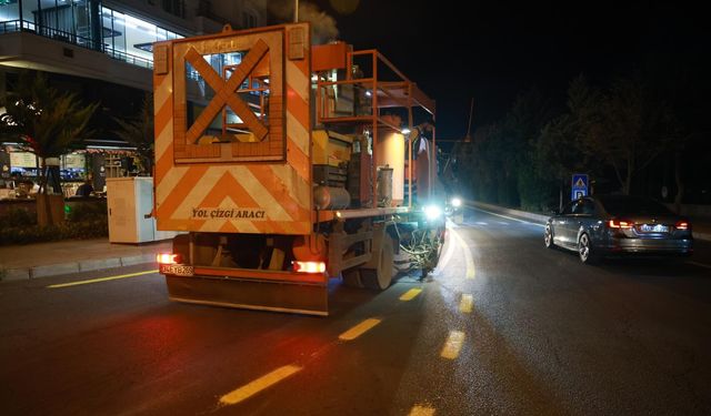 Nevşehir’in cadde ve bulvarlarında yol çizgileri yenileniyor