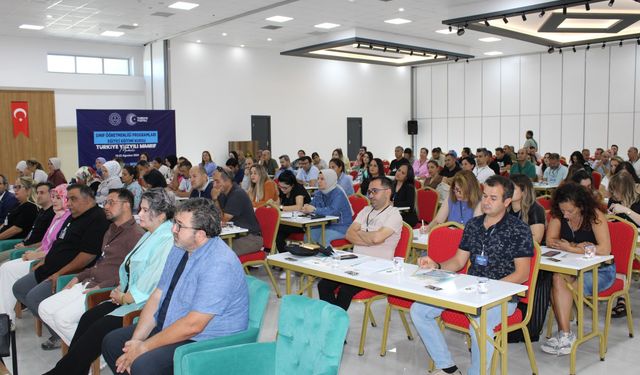 Ülkenin dört bir yanından gelen öğretmenler Nevşehir’de toplandı