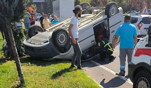 Çevre yolunda araç takla attı: 2 yaralı