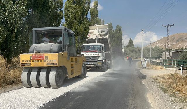 Köy yolları İl Özel İdaresi ile daha konforlu hale geliyor