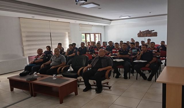 Nevşehir jandarması biyokaçakçılık hakkında bilgilendirildi