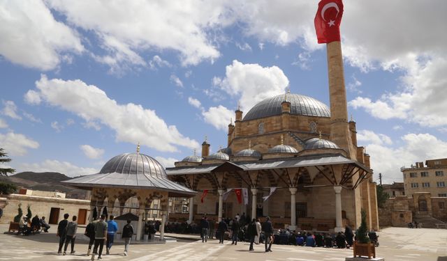 Kurşunlu Camii ibadete kapatılıyor