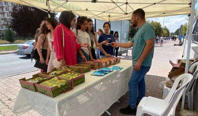 Nevşehir Belediyesinden üniversite öğrencilerine sıcak karşılama