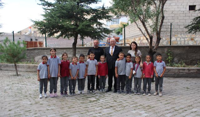 Müdür Yazıcı Güvercinlik İlkokulunu ziyaret etti