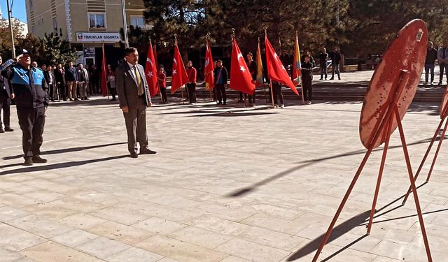 Acıgöl’de çelenk sunma töreni gerçekleştirildi