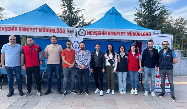 İl Emniyet Müdürlüğü ekiplerince 6 bin 900 kişi bilgilendirildi