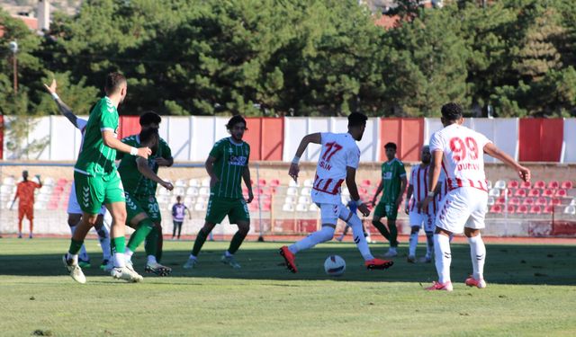 Nevşehir Belediyespor kendi evinde 1 puan aldı