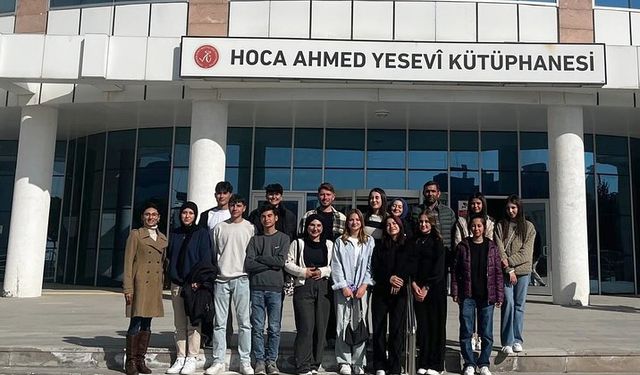 Aksaray’dan gelen lise öğrencileri NEVÜ’yü gezdi