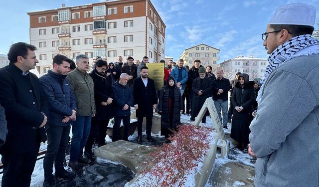 Tarık Kesekci mezarı başında anıldı