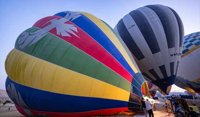 Balon pilotlarının zorlu mesaisi