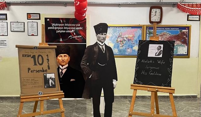 Öğrencilerden “Atatürk’e Vefa” resim sergisi