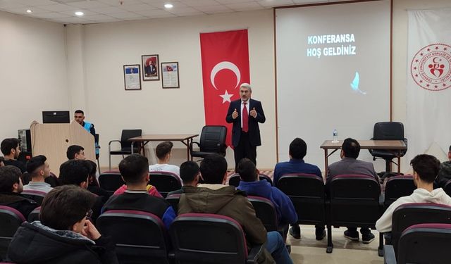 Soysaldı konferans serisini sürdürüyor