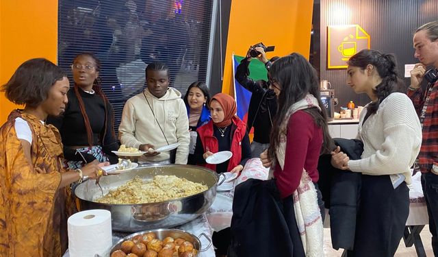 Nevşehir’de Afrikalı öğrenciler ülkelerini tanıttı