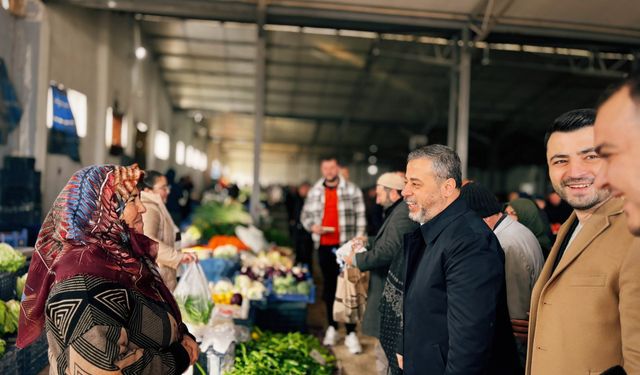 Özgün’den Gülşehir’in pazar esnafına ziyaret