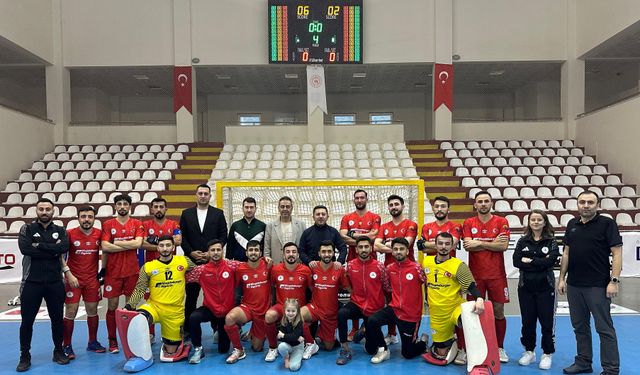 Nevşehir Belediyesi Hokey takımı finale yükseldi