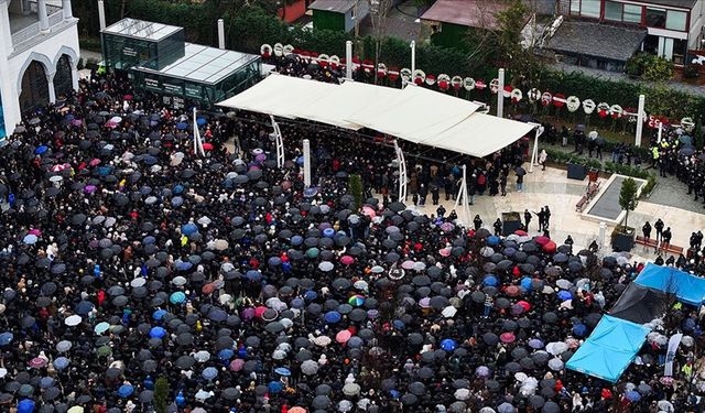 Usta sanatçı Ferdi Tayfur son yolculuğuna uğurlandı