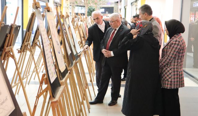 Kaligrafi eserleri Katre Sergisi’nde görücüye çıktı