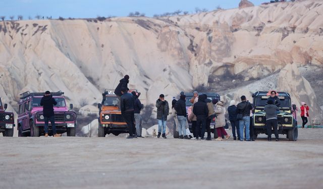 Yerli turistler Kapadokya’ya akın etti