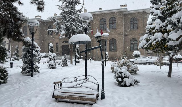 Nevşehir’de kar yağışı etkisini sürdürüyor