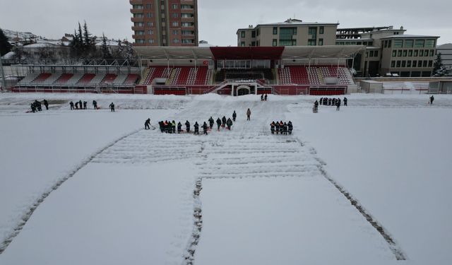 Nevşehir Gazi Stadyumu maça hazır