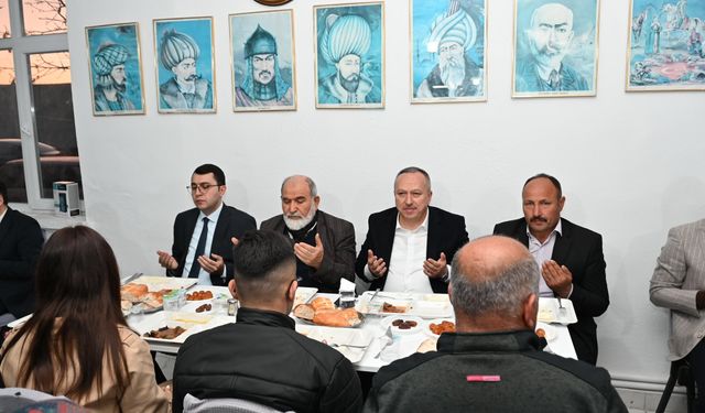 Vali Fidan, köy halkı ile iftar sofrasında buluştu