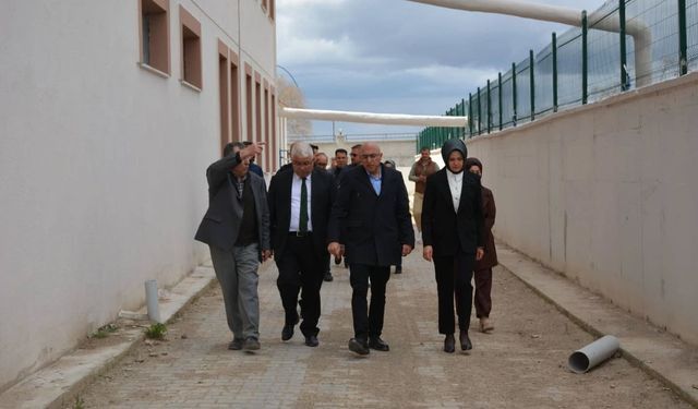 Derinkuyu’daki Öğretmen Akademisi incelendi