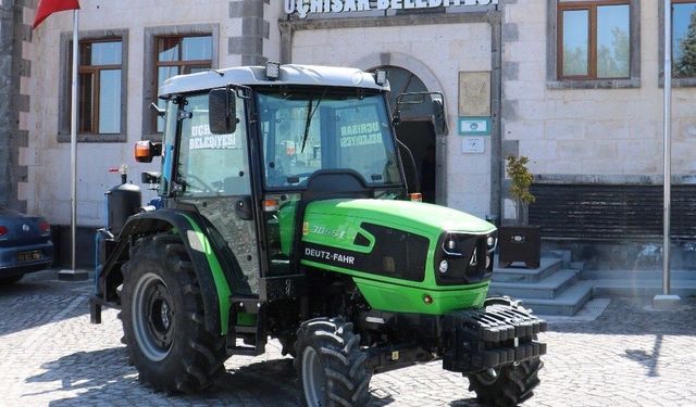 Belediyeye bir araç daha kazandırıldı